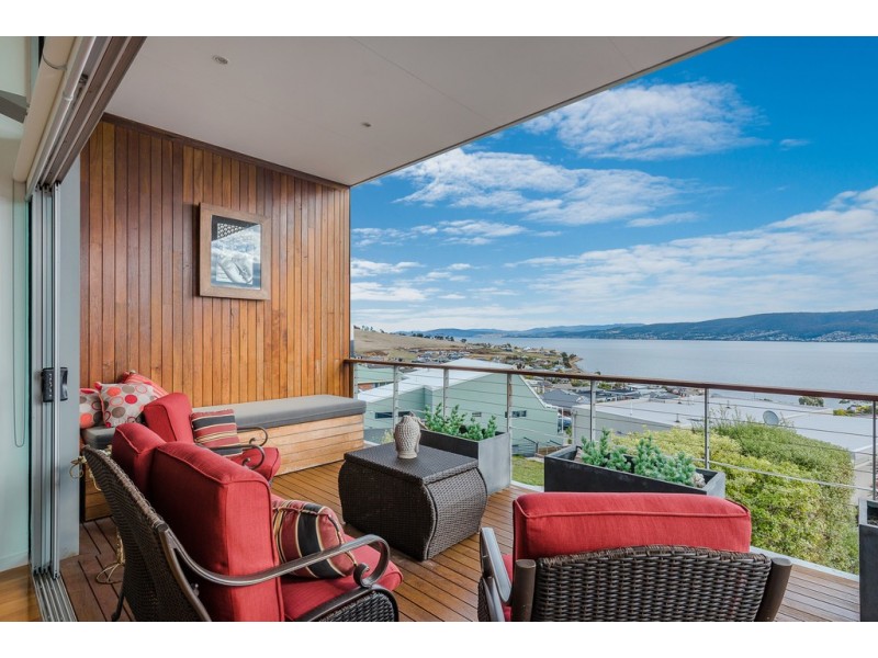 1/684 Oceana Drive, Tranmere TAS 7018