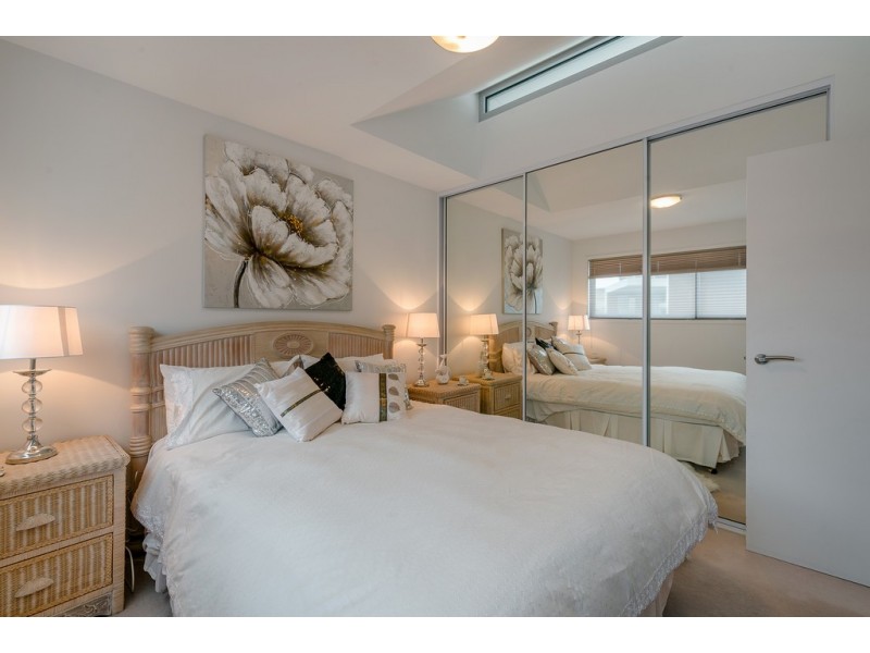 1/684 Oceana Drive, Tranmere TAS 7018