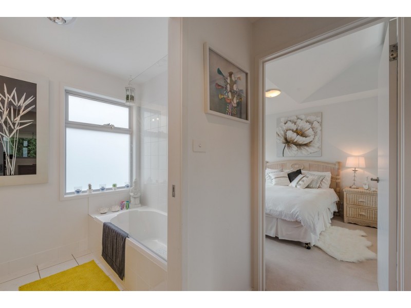 1/684 Oceana Drive, Tranmere TAS 7018