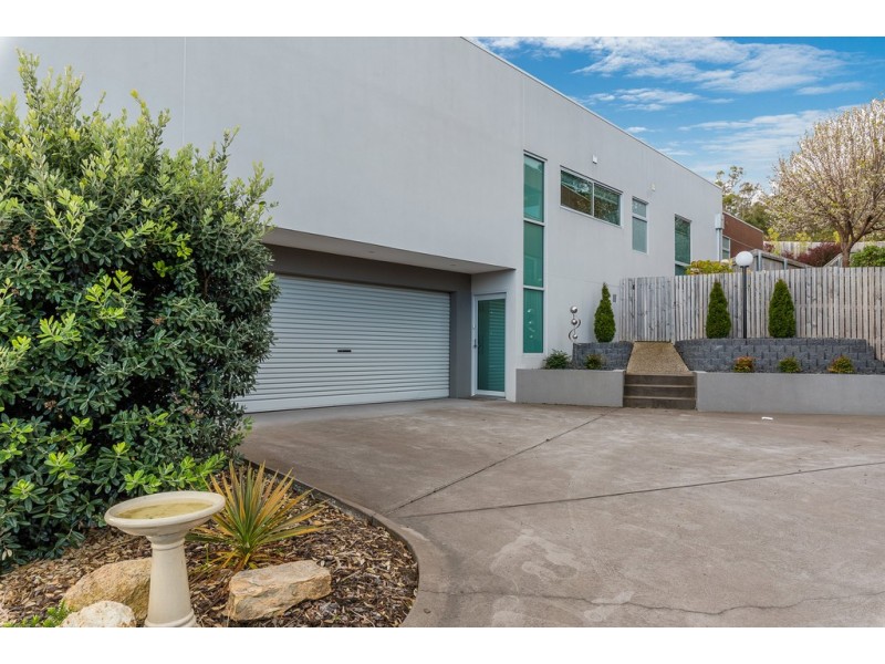 1/684 Oceana Drive, Tranmere TAS 7018