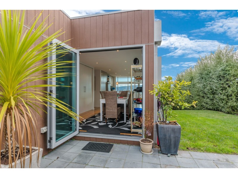 1/684 Oceana Drive, Tranmere TAS 7018