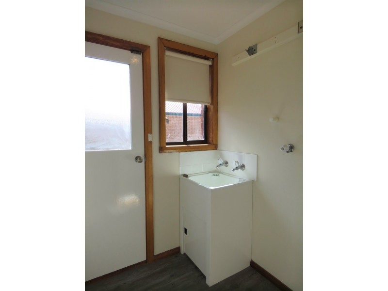 2/10 Opal Drive, Blackmans Bay TAS 7052