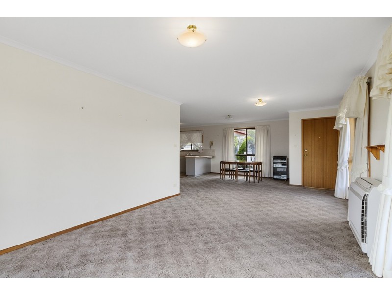 2/23 Woodleigh Drive, Oakdowns TAS 7019