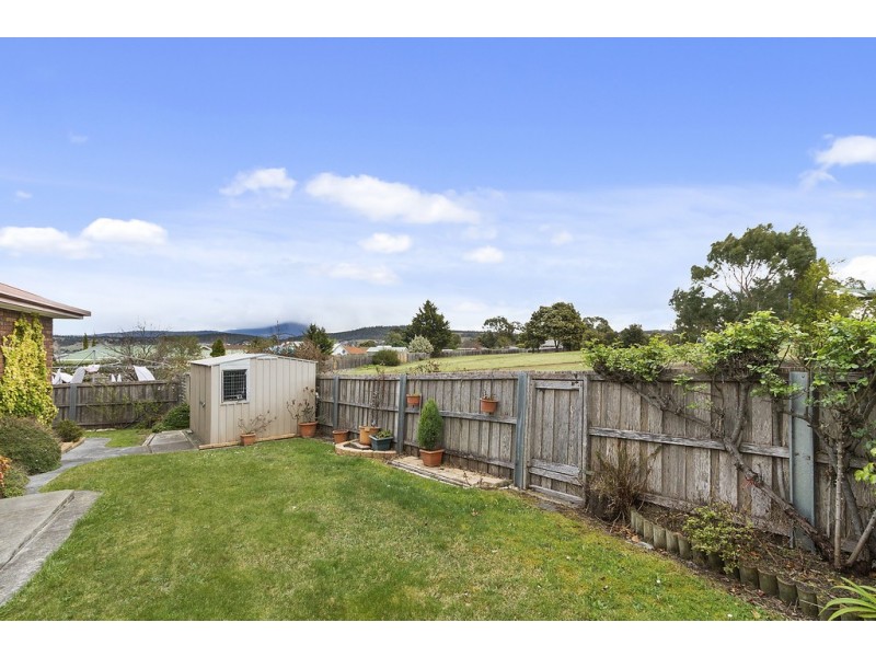 2/23 Woodleigh Drive, Oakdowns TAS 7019