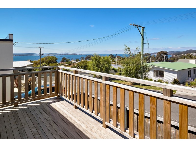 2A Carita Road, Blackmans Bay TAS 7052