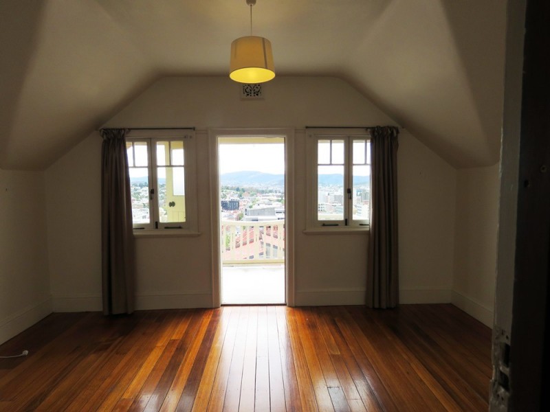 2/76 Barrack Street, Hobart TAS 7000