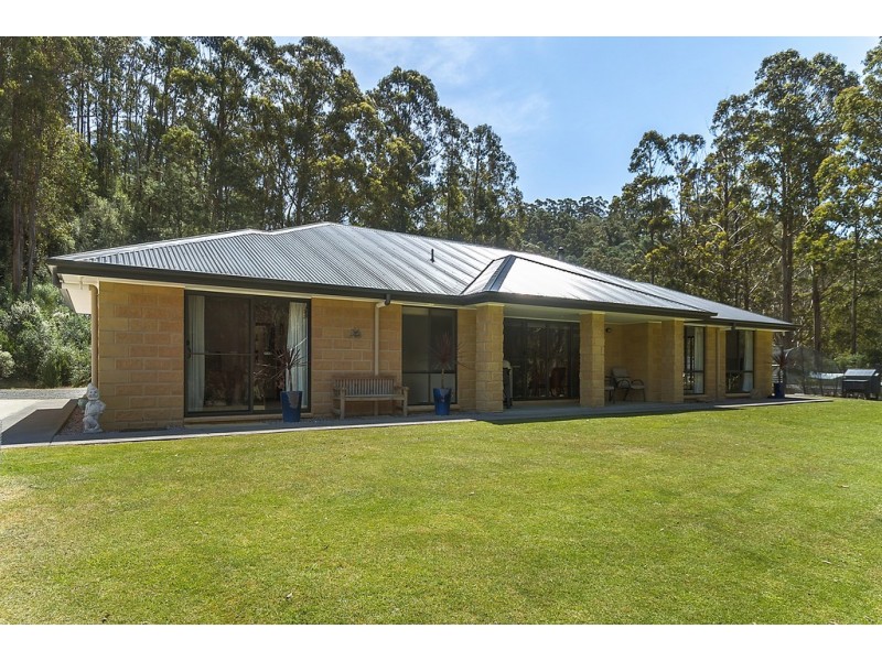 220 Pelverata Road, Sandfly TAS 7150