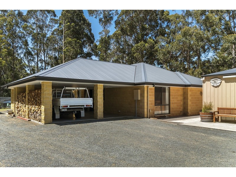 220 Pelverata Road, Sandfly TAS 7150