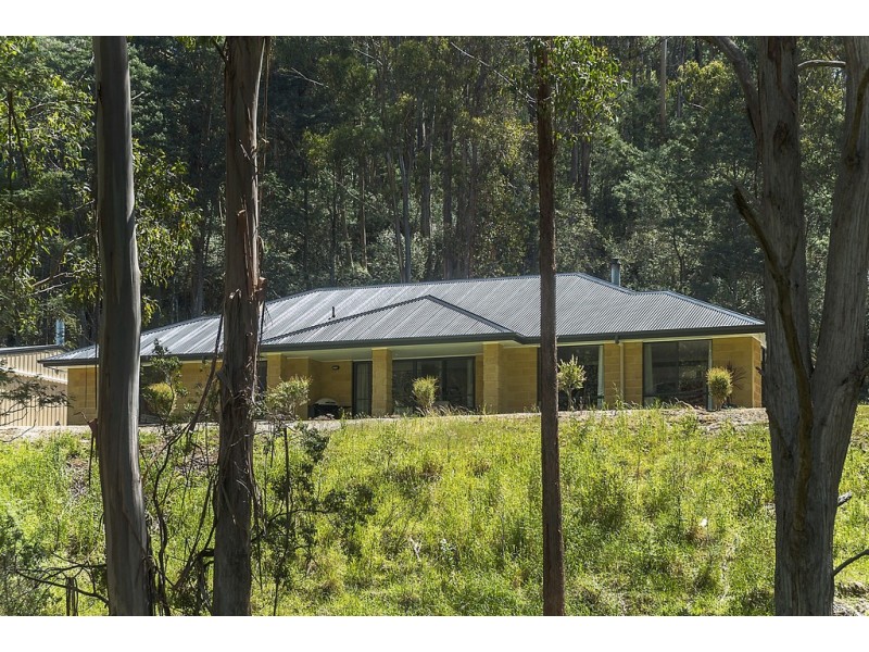 220 Pelverata Road, Sandfly TAS 7150