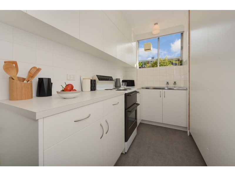12 320A Davey Street, South Hobart TAS 7004