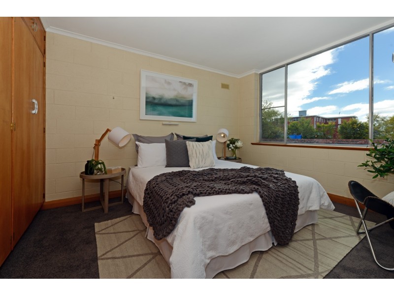 12 320A Davey Street, South Hobart TAS 7004
