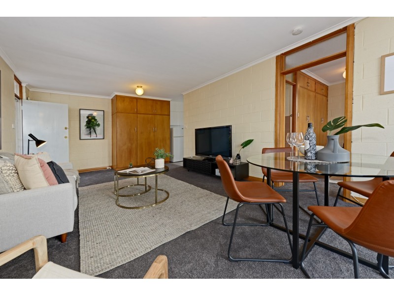 12 320A Davey Street, South Hobart TAS 7004