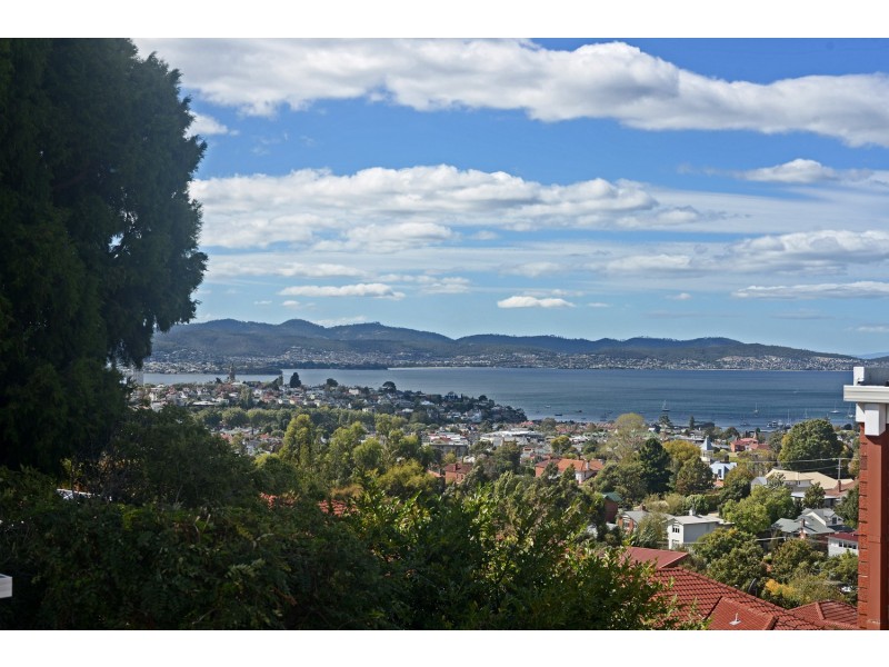 12 320A Davey Street, South Hobart TAS 7004