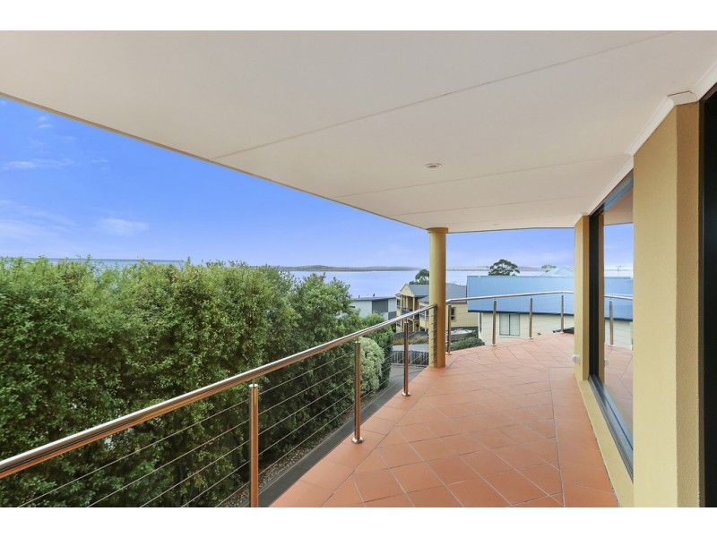 34 Suncoast Drive, Blackmans Bay TAS 7052