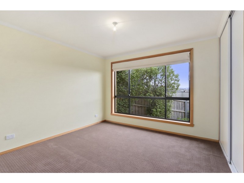 34 Suncoast Drive, Blackmans Bay TAS 7052