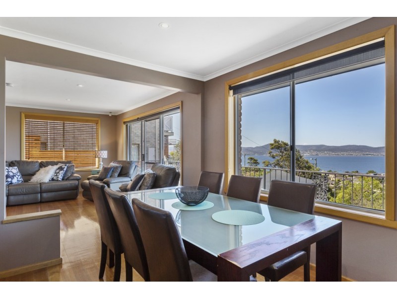 314 Churchill Avenue, Sandy Bay TAS 7005