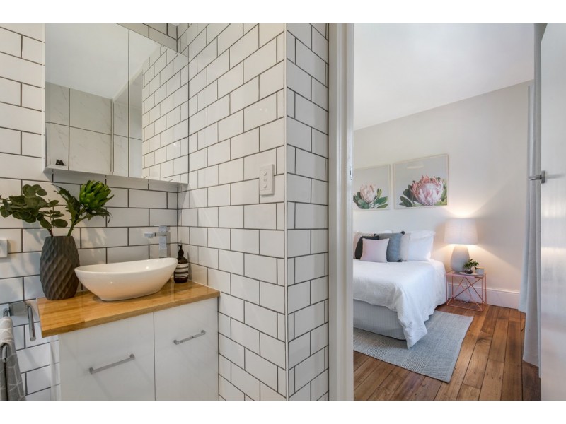 4 Roope Street, New Town TAS 7008