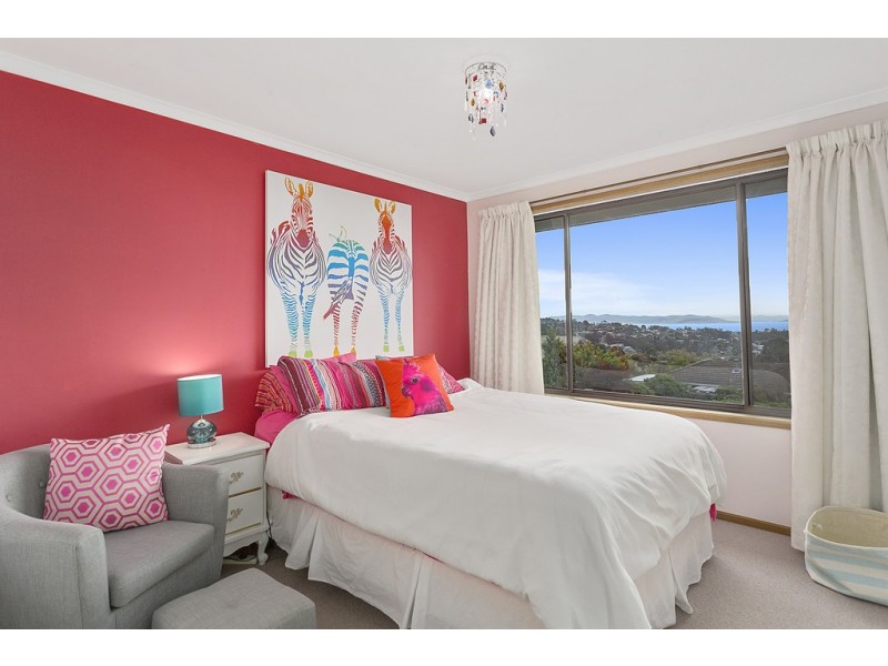 2 The Summit, Blackmans Bay TAS 7052