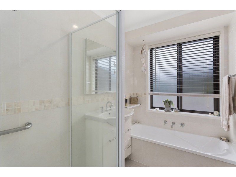 2 The Summit, Blackmans Bay TAS 7052