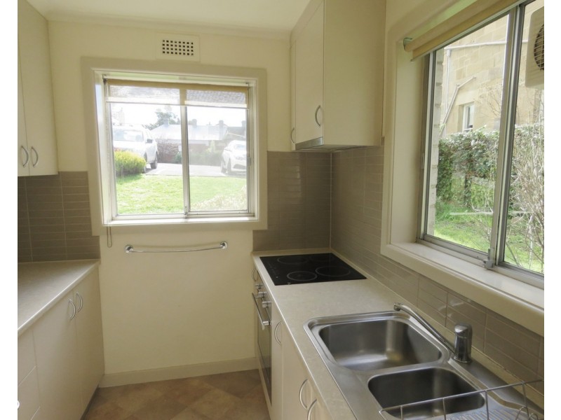 2/220 Davey Street, South Hobart TAS 7004