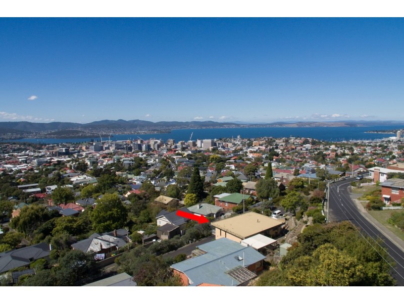 40 Knocklofty Terrace, West Hobart TAS 7000