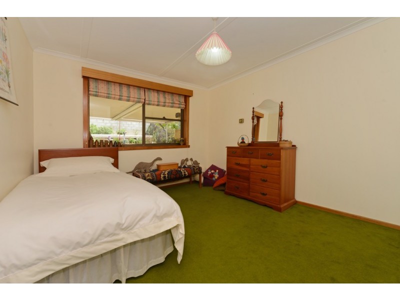 40 Knocklofty Terrace, West Hobart TAS 7000