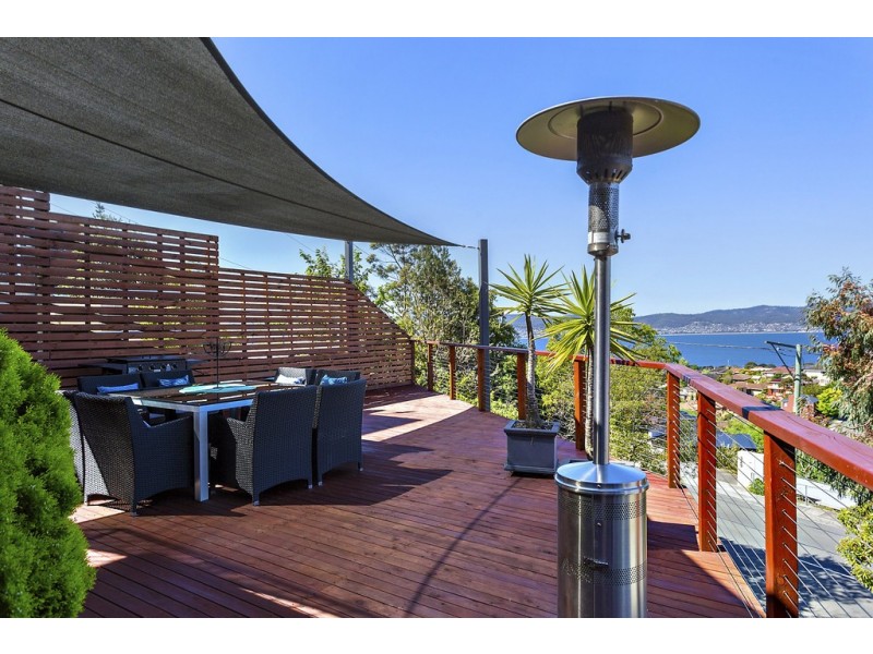 314 Churchill Avenue, Sandy Bay TAS 7005