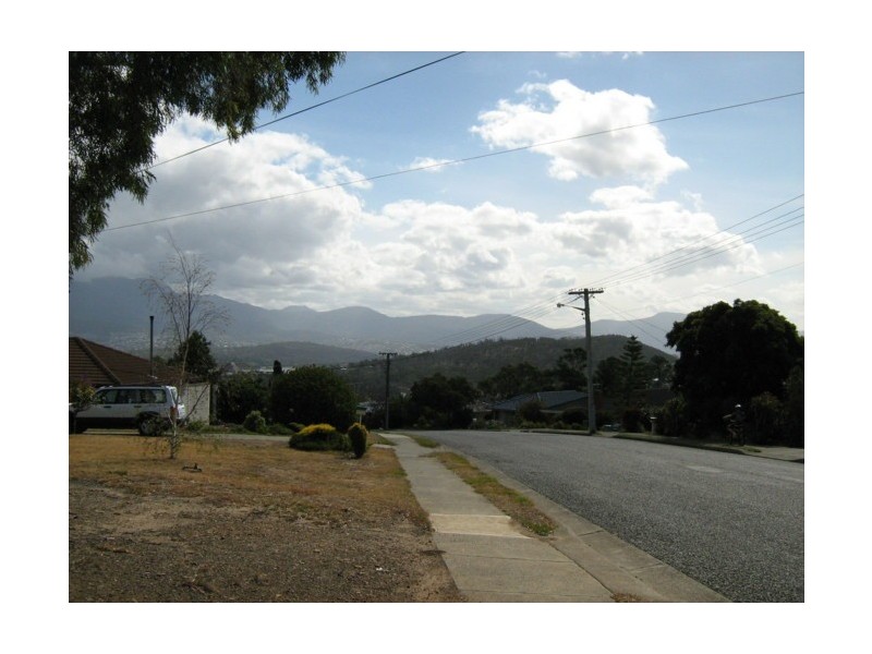 51 Binalong Road, Mornington TAS 7018