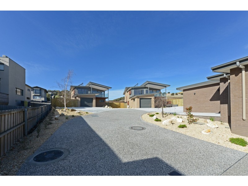 1 – 358 Carella Street, Tranmere TAS 7018