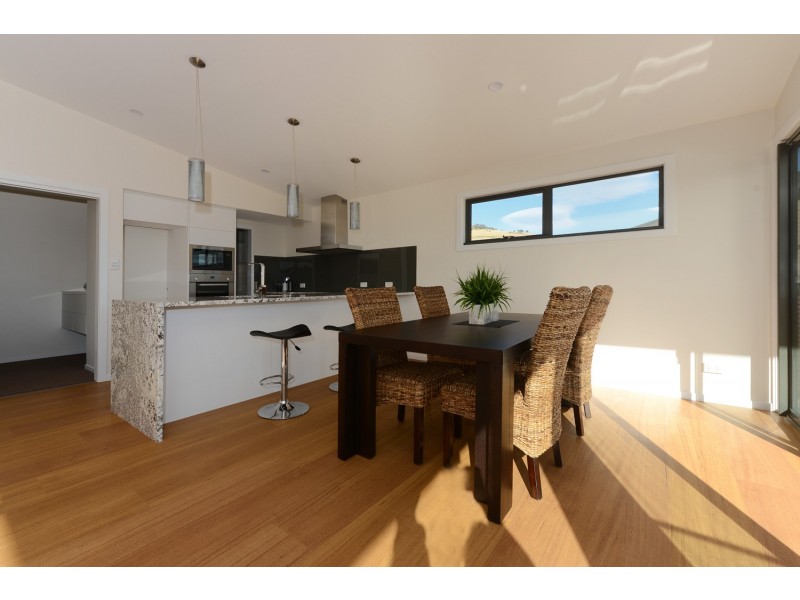 1 – 358 Carella Street, Tranmere TAS 7018