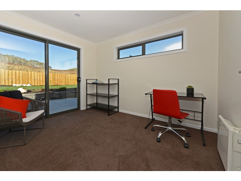 1 – 358 Carella Street, Tranmere TAS 7018