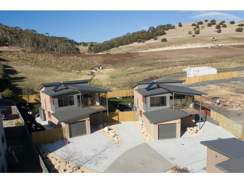 1 – 358 Carella Street, Tranmere TAS 7018