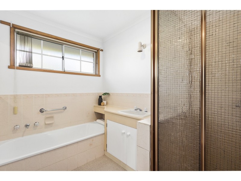 4 Whitewater Crescent, Kingston TAS 7050