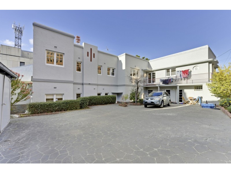 2/153 Hampden Road, Battery Point TAS 7004