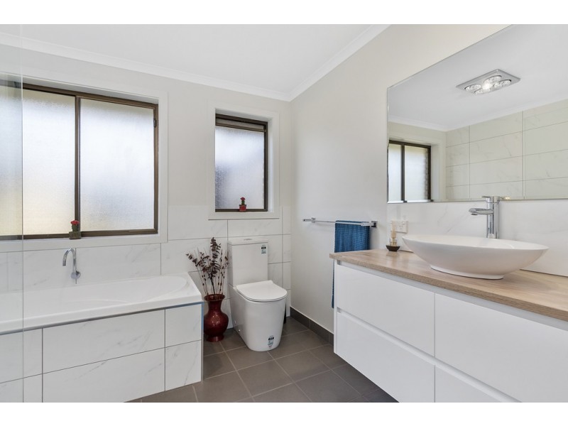 10 Riverdowns Drive, Margate TAS 7054