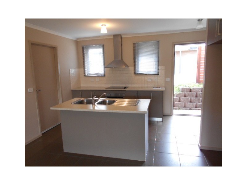 1/60 Mariah Crescent, Oakdowns TAS 7019