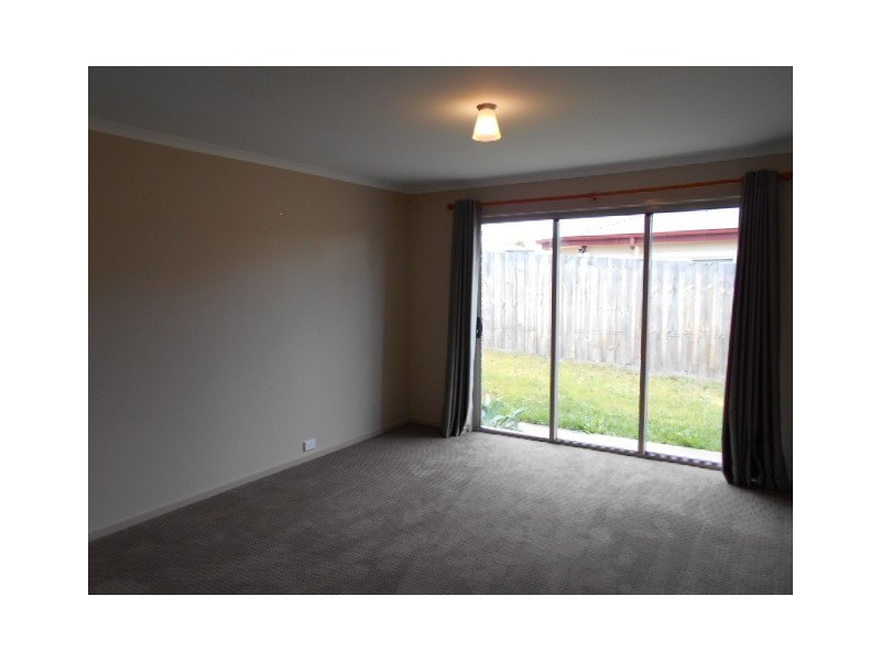 1/60 Mariah Crescent, Oakdowns TAS 7019
