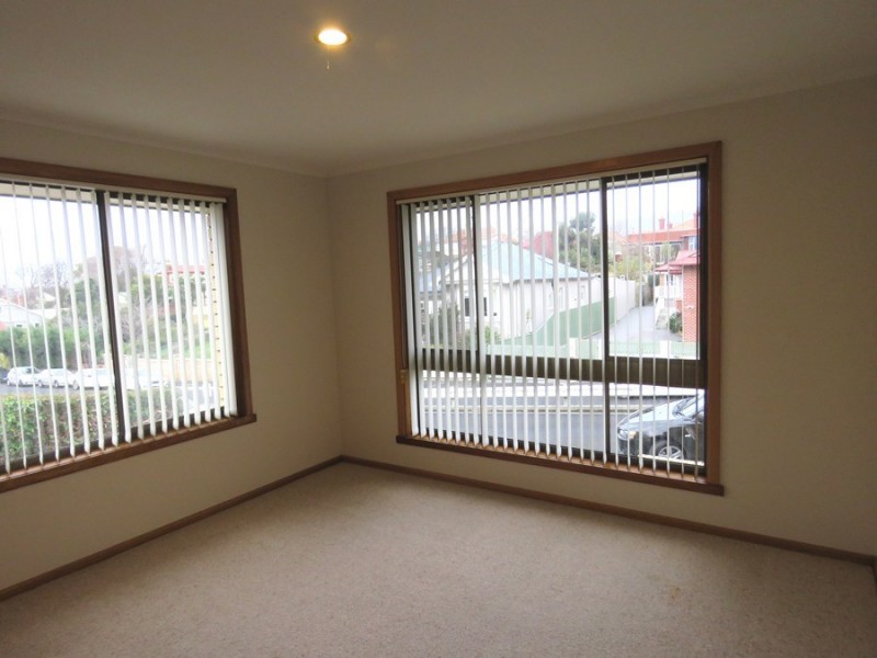 1/22 Duke Street, Sandy Bay TAS 7005