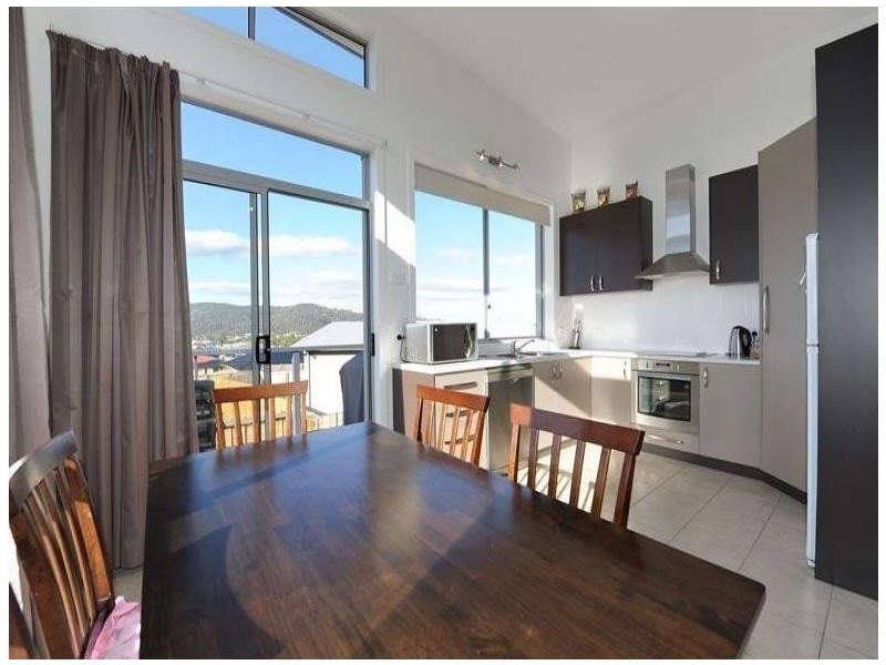 2/54 Ineke Drive, Kingston TAS 7050