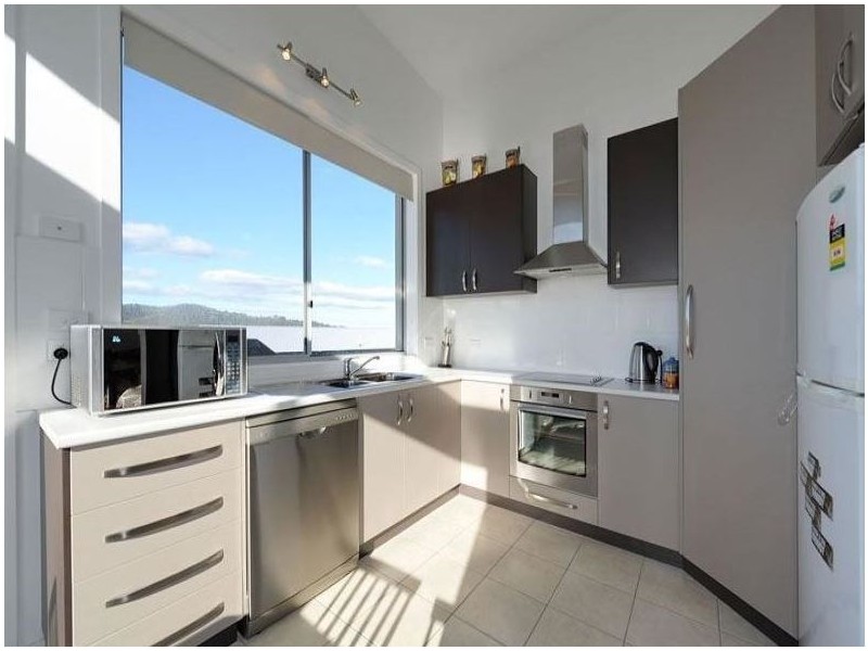 2/54 Ineke Drive, Kingston TAS 7050