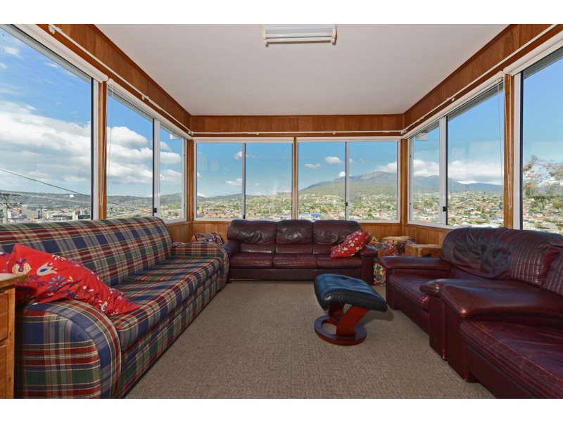 11 Allambee Crescent, Glebe TAS 7000