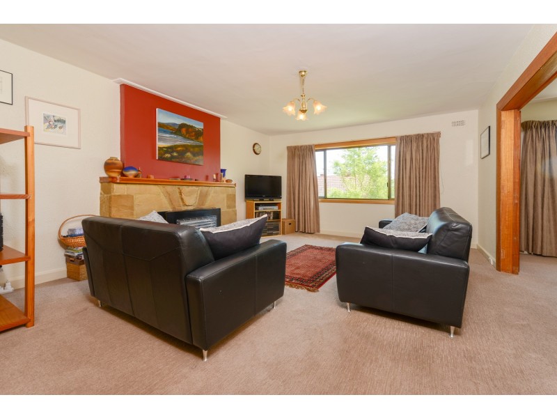 2 Hildern Street, New Town TAS 7008