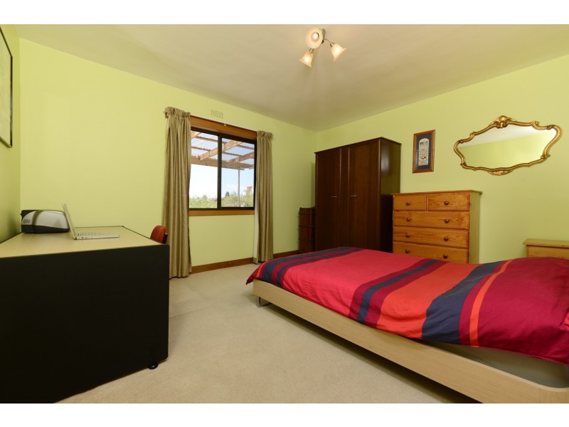2 Hildern Street, New Town TAS 7008