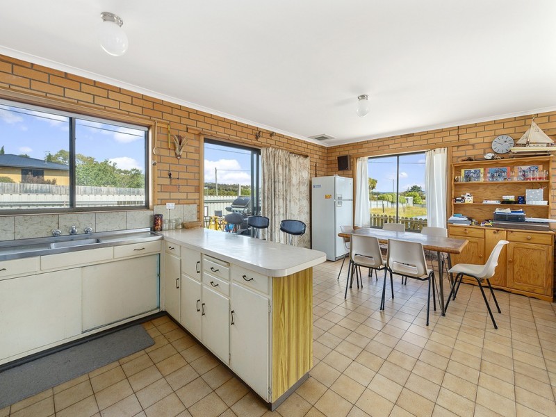110 Carlton Bluff Road, Primrose Sands TAS 7173