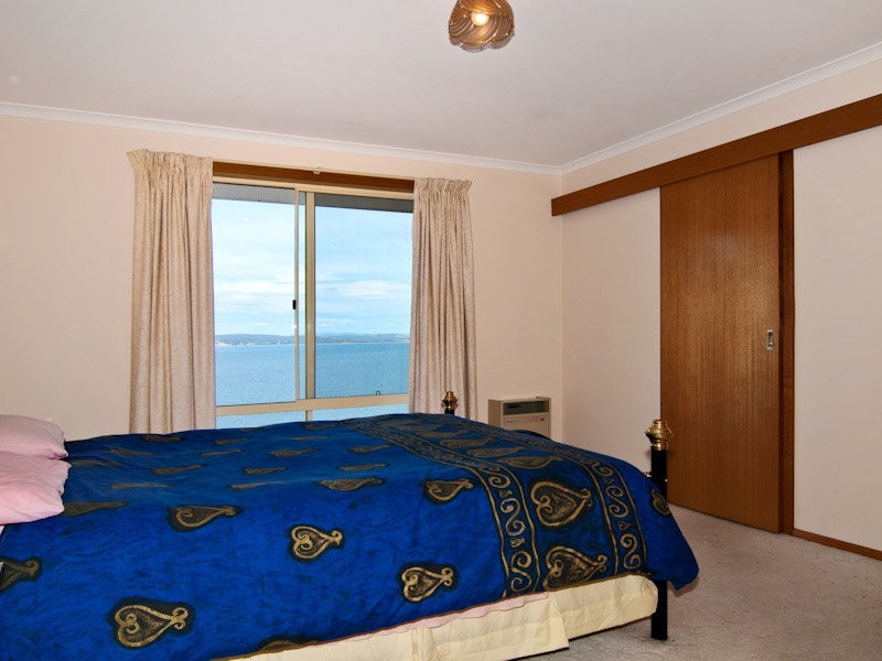 17 Pauldon Drive, Sandy Bay TAS 7005