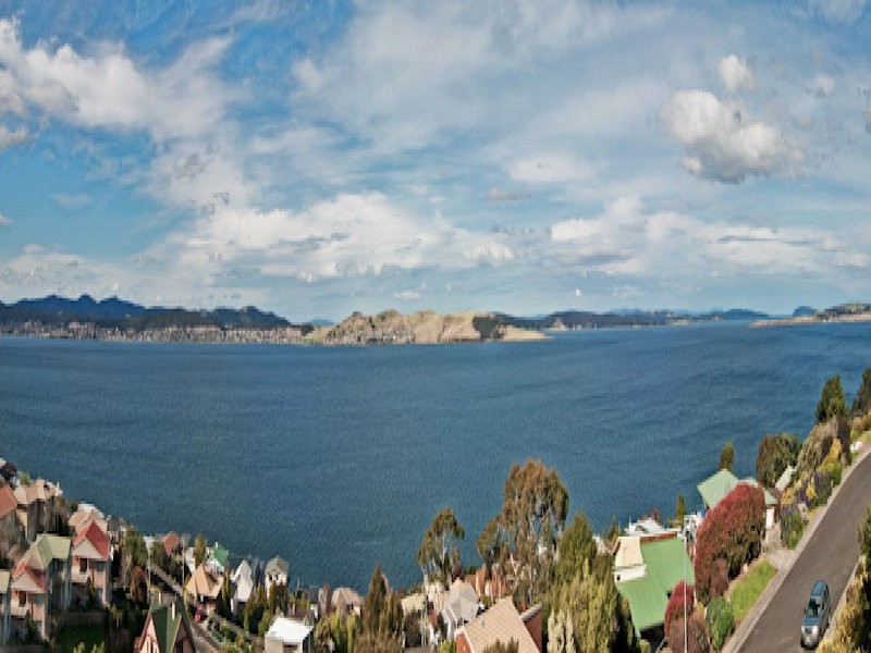 17 Pauldon Drive, Sandy Bay TAS 7005