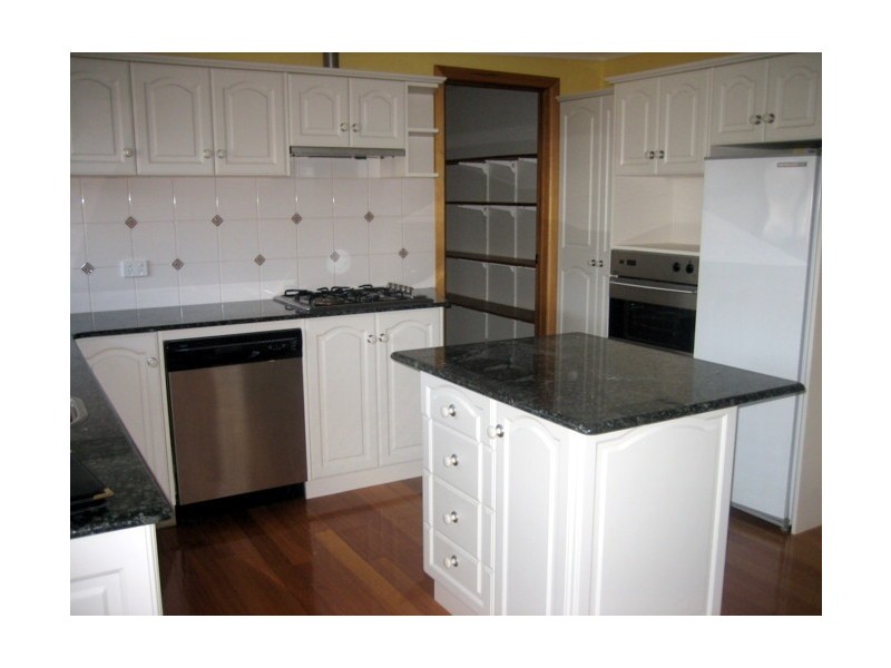 9 Tranmere Road, Howrah TAS 7018