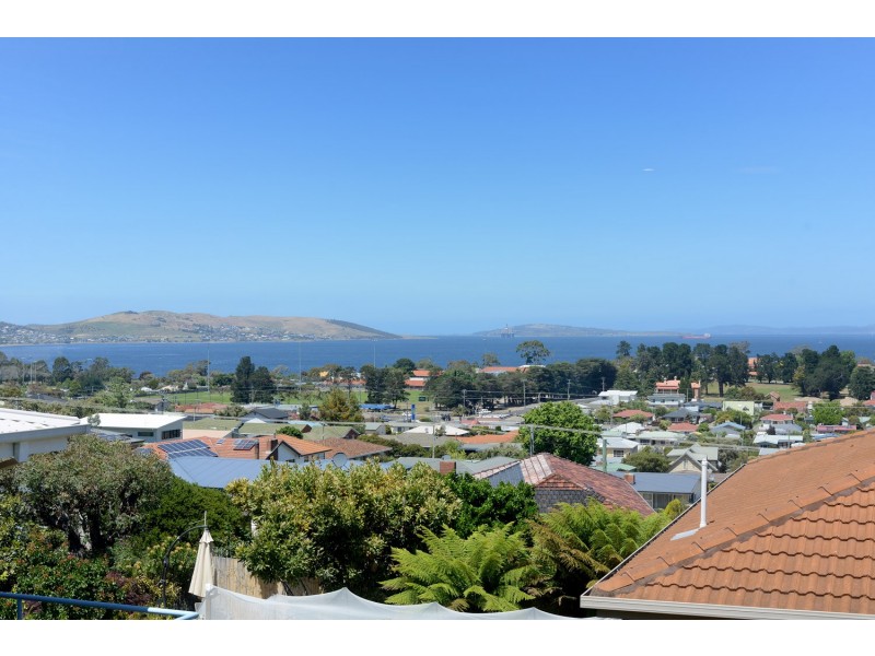 73 Waverley Street, Bellerive TAS 7018