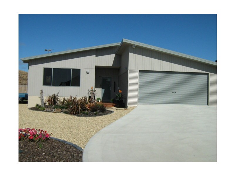 6 Walter Place, Howrah TAS 7018