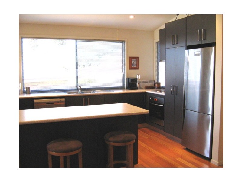 6 Walter Place, Howrah TAS 7018